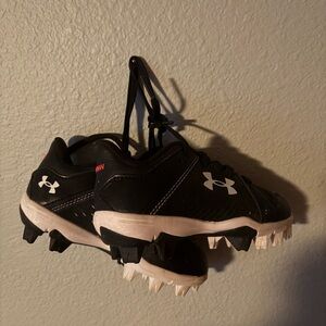 Under Armour Kids Black Cleats